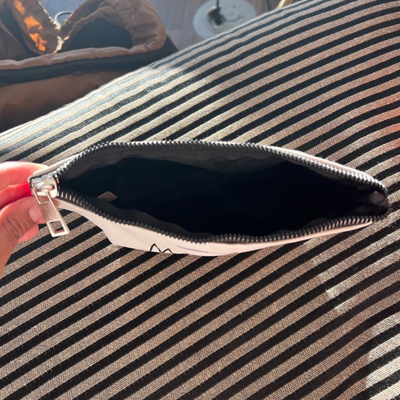 Rae Dunn Makeup Pouch - Picture 2 of 3